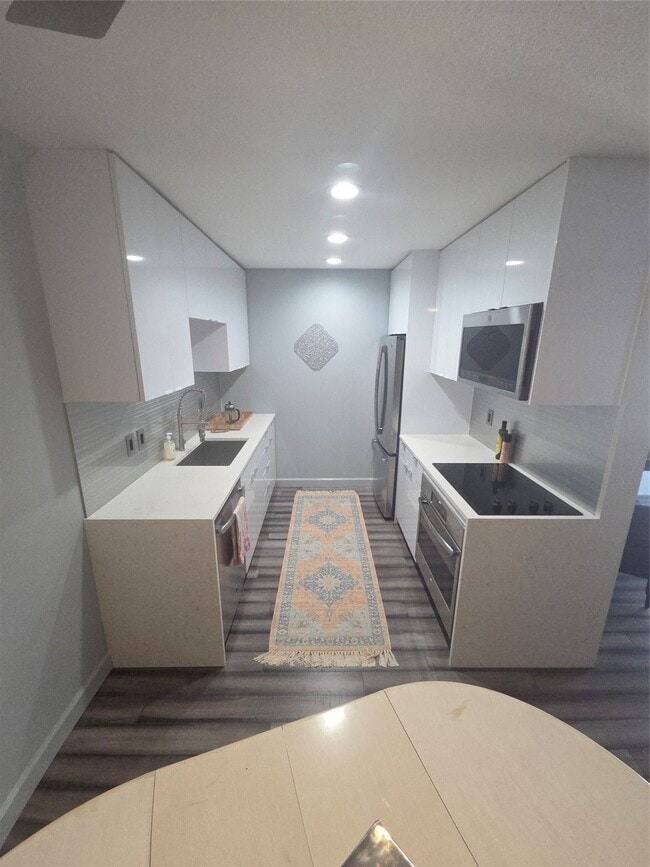 Building Photo - 2250 Bering Dr