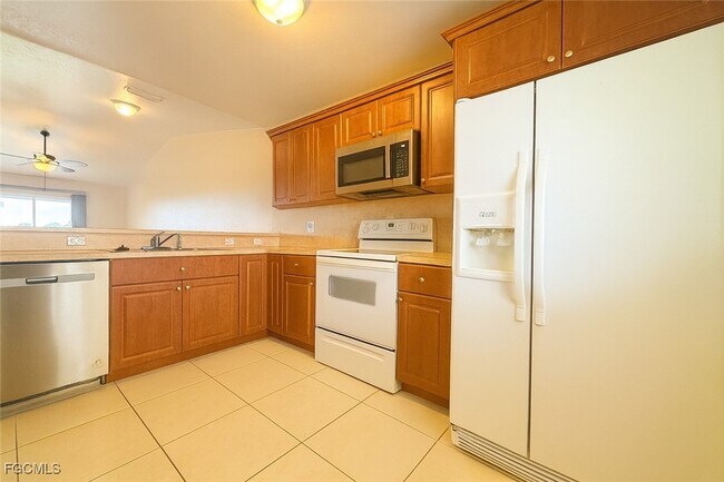 Building Photo - 4137 Skyline Blvd