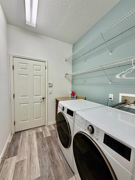 Building Photo - 10226 Evergreen Hill Dr