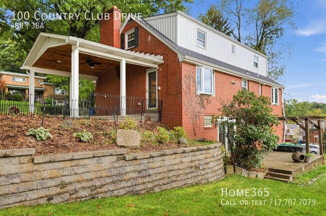 Building Photo - 100 Country Club Dr