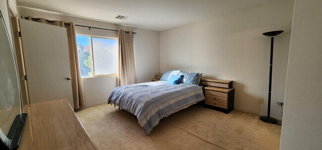 Building Photo - 1687 E Balsam Mist Ave