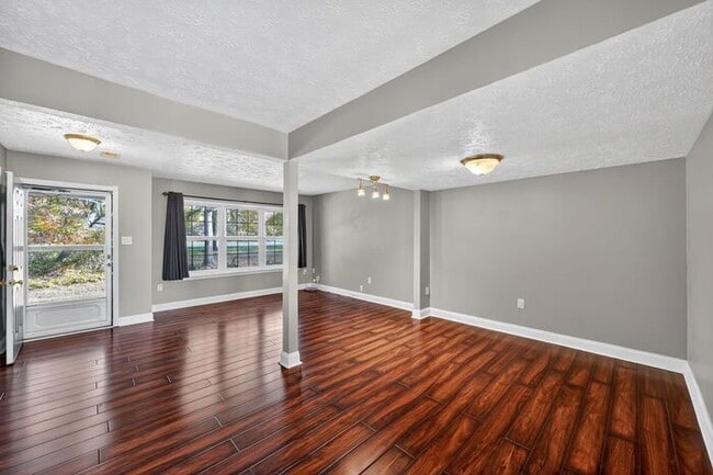 Building Photo - 6010 Sirenia Pl