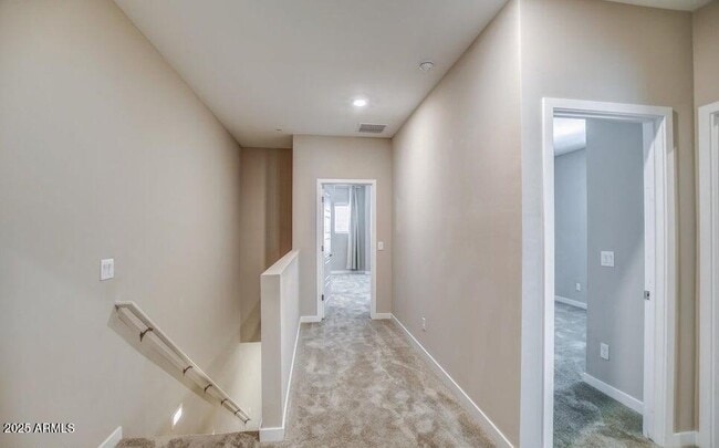 Building Photo - 2241 W Griswold Rd