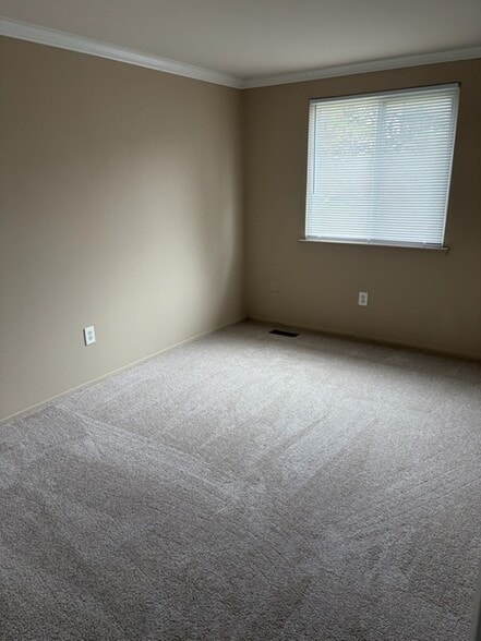 Building Photo - 2336 Orchard Crest St