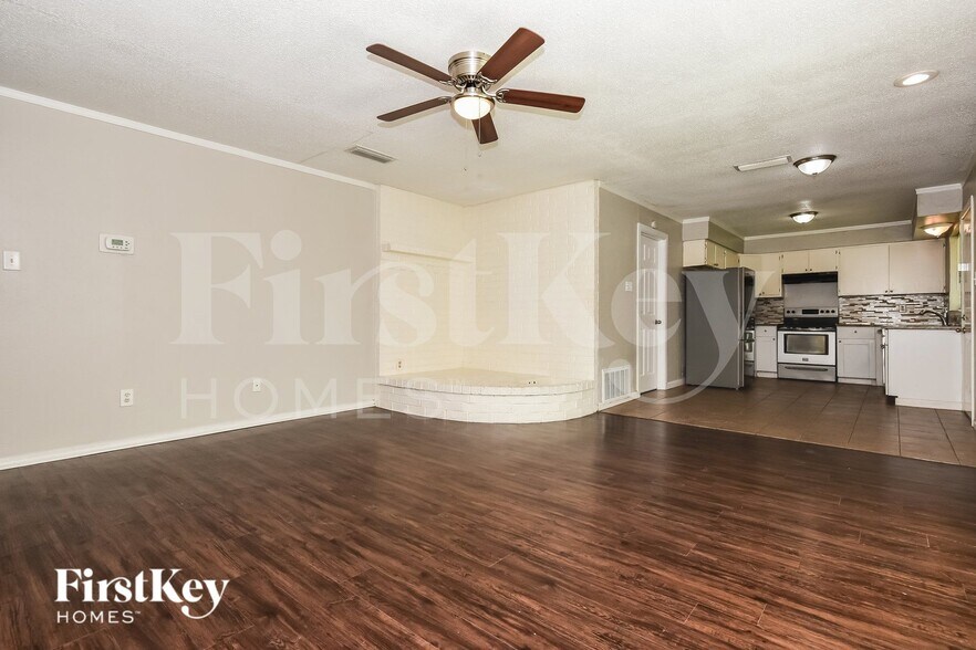 Building Photo - 377 Perch Rd