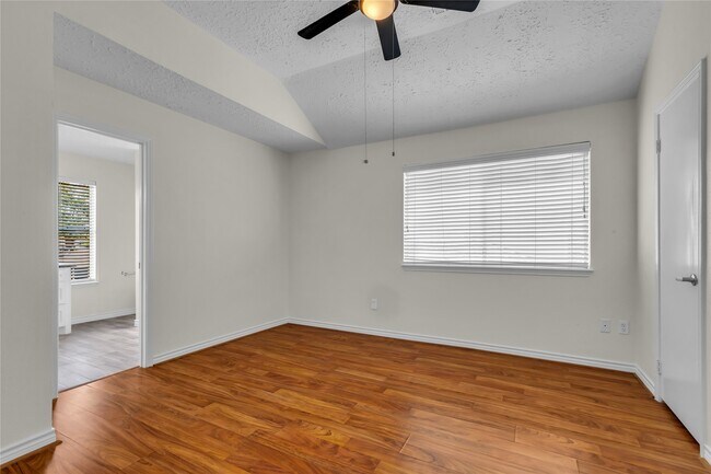 Building Photo - 6022 Charlestown Colony Ct