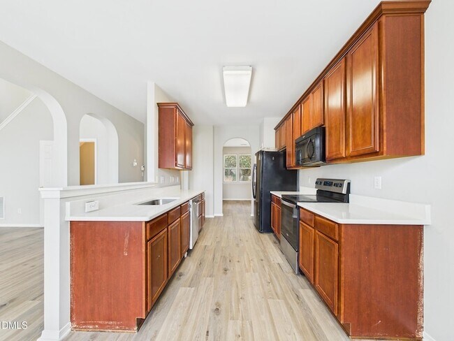 Building Photo - 302 Meeting Hall Dr