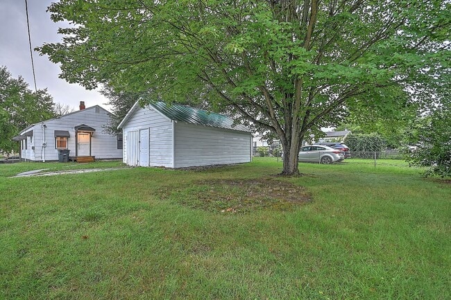 Building Photo - 1630 Park St