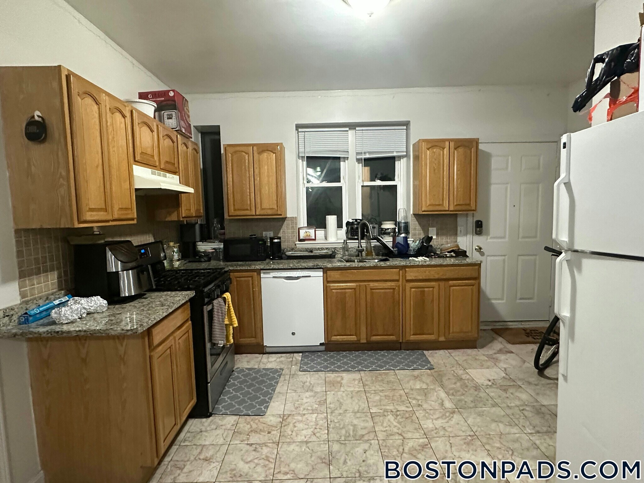 Building Photo - 1458 Tremont St