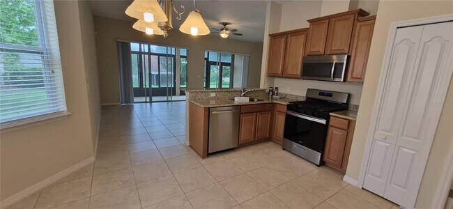 Building Photo - 108 Flame Vine Way