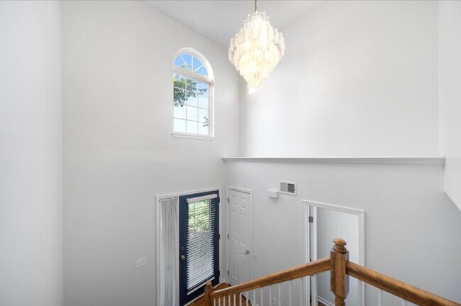 Entry-Way - 9505 NW 86th Ter