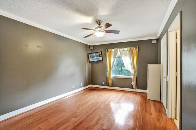 Building Photo - 10442 NW 60th Pl