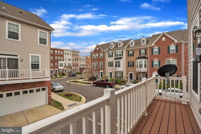Building Photo - 1601 Wesbourne Dr