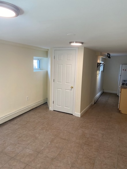 Building Photo - 80 Orleans St