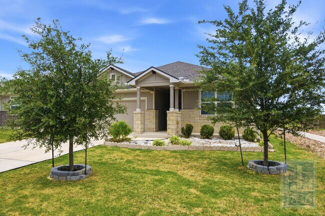 Building Photo - 216 Big Cypress Byu Rd