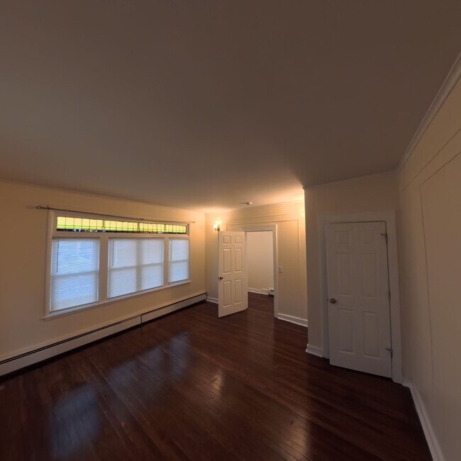 Building Photo - 140-142 Lorraine St