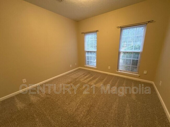 Building Photo - 1168 Lake Greenwood Dr