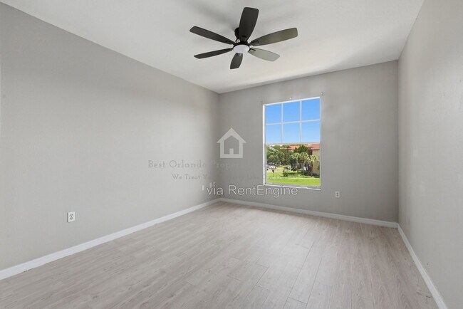 Building Photo - 5572 Metrowest Blvd