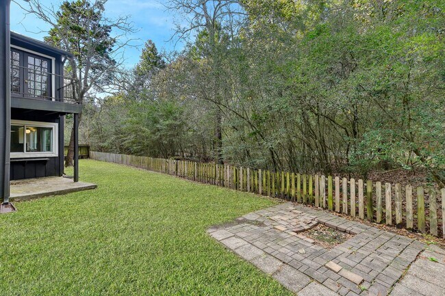 Building Photo - Great house in great neighborhood