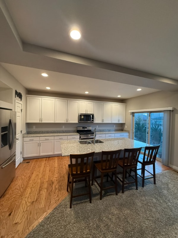 Building Photo - 7366 Weatherwood Dr