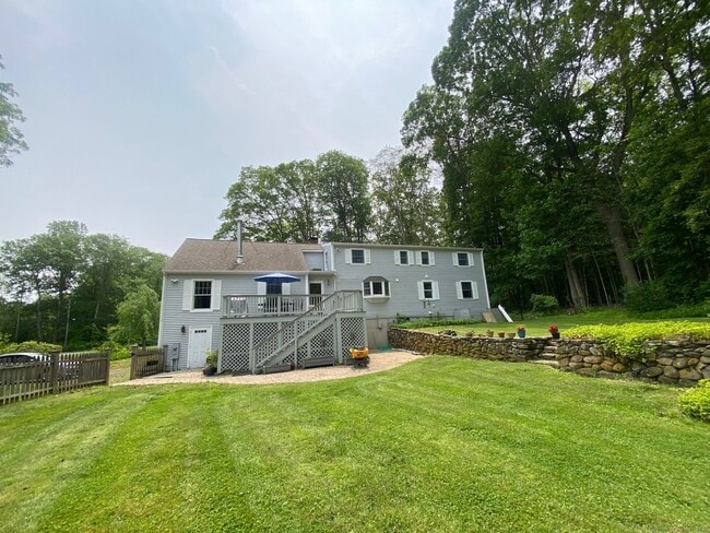 Building Photo - 437 Green Hill Rd