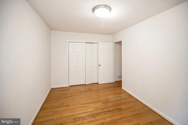 Building Photo - 455 Ridgemore St