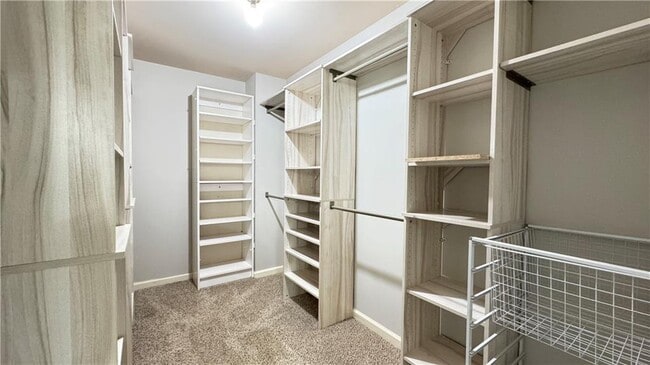 Building Photo - 7195 Devonhall Way