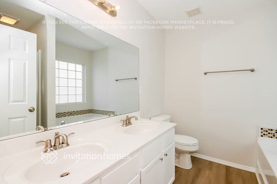 Building Photo - 849 Willow Creek Dr