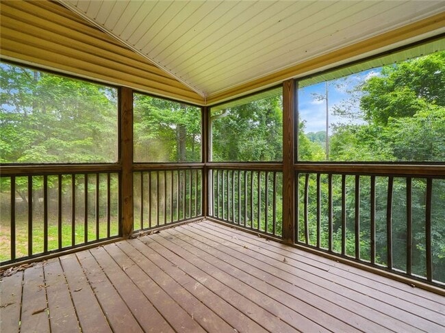 Building Photo - 166 Cove Hill