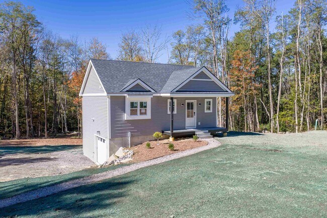 Building Photo - 3112 Parade Rd