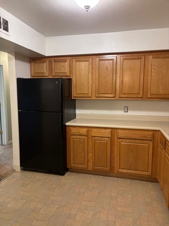 Building Photo - 2 BEDROOM/2 BATH CONDO FOR LEASE IN NORTHV...