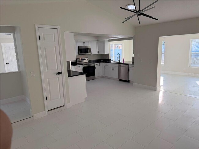 Building Photo - 8362 Tranquil Dr