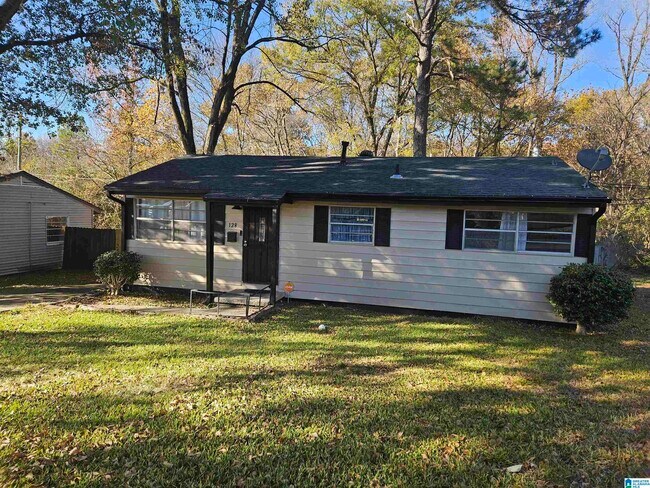 Building Photo - 128 Thomas Cir