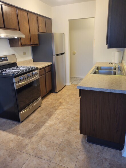 Kitchen - 8613 W Foster Ave