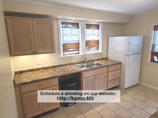 Building Photo - 2937 Oaklawn St