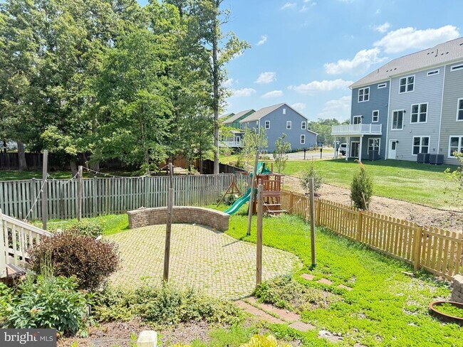 Building Photo - 2808 Trumpeter Ct