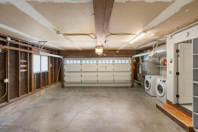 Building Photo - 810 Monte Rosa Dr