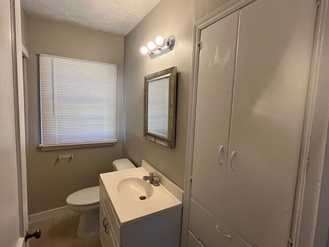 Building Photo - **ON HOLD**Near Ft. Benning/Columbus, GA 3 Bedroom / 2 Bathroom Home for Rent***