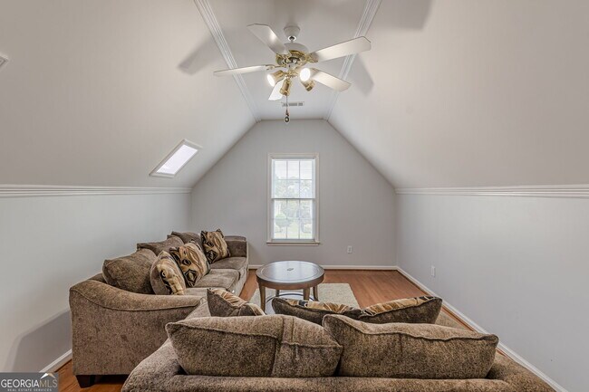 Building Photo - 203 Prestwick Way N