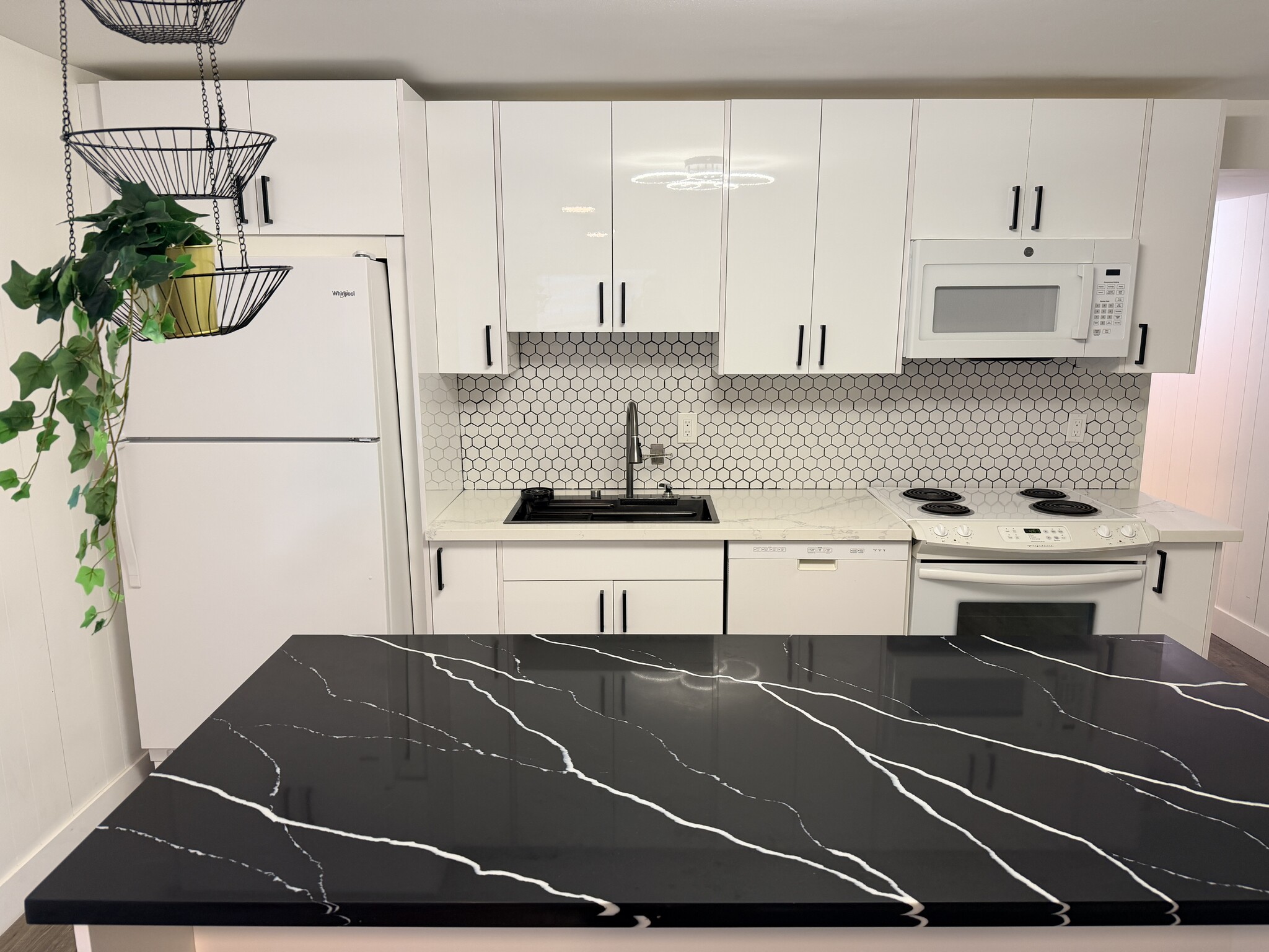 Building Photo - 16304 47th Pl S