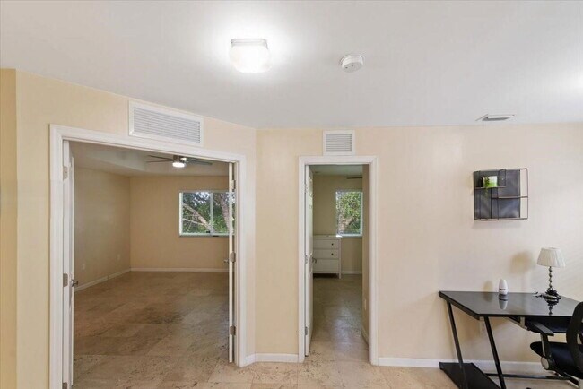 Building Photo - Southwest 166th Court, Miami, FL 33193 - 4 BR 3 BA single-family home