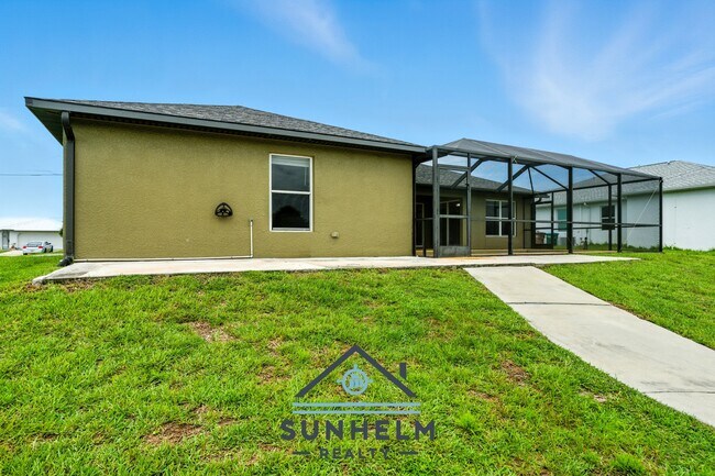 Building Photo - 209 SW 10th Ave