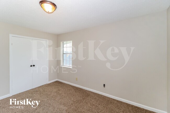 Building Photo - 2801 Emerald St