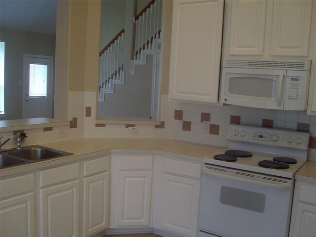 Building Photo - 14906 White Forge Ln