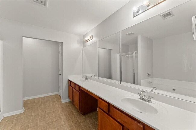 Building Photo - 1867 Ellison Lakes Ct