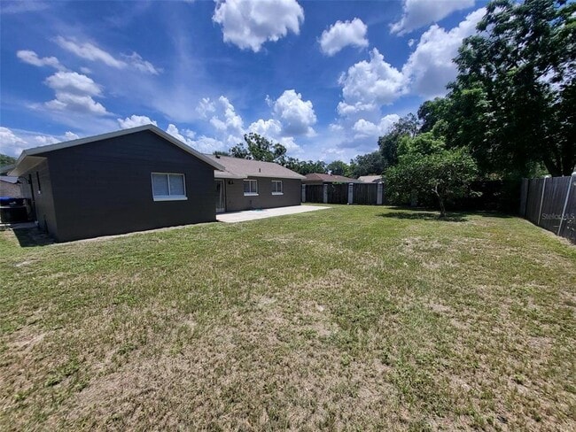 Building Photo - 7722 Westridge Ct