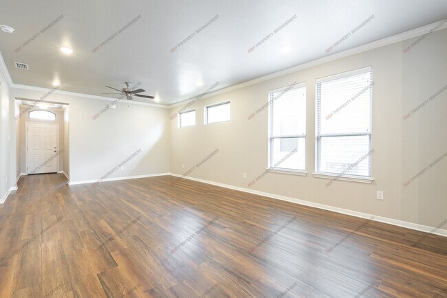 Building Photo - 624 Ripplewood Dr
