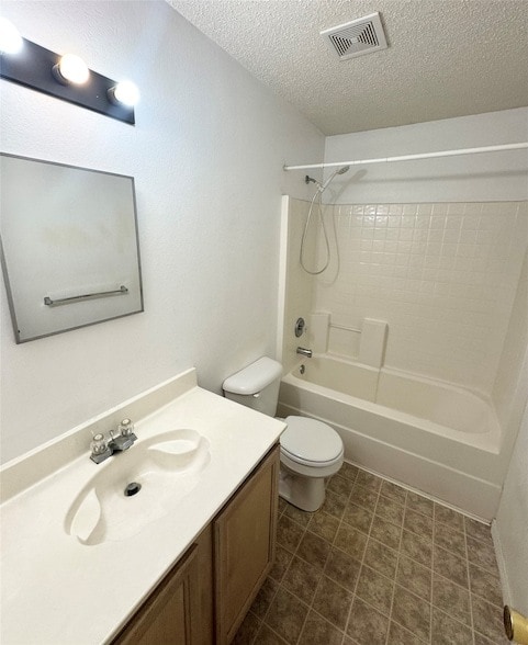 Building Photo - 1728 Chesterwood Dr