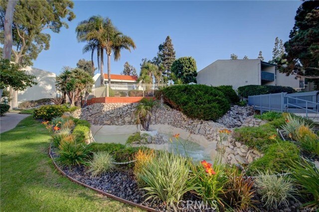 Building Photo - 824 Camino Real