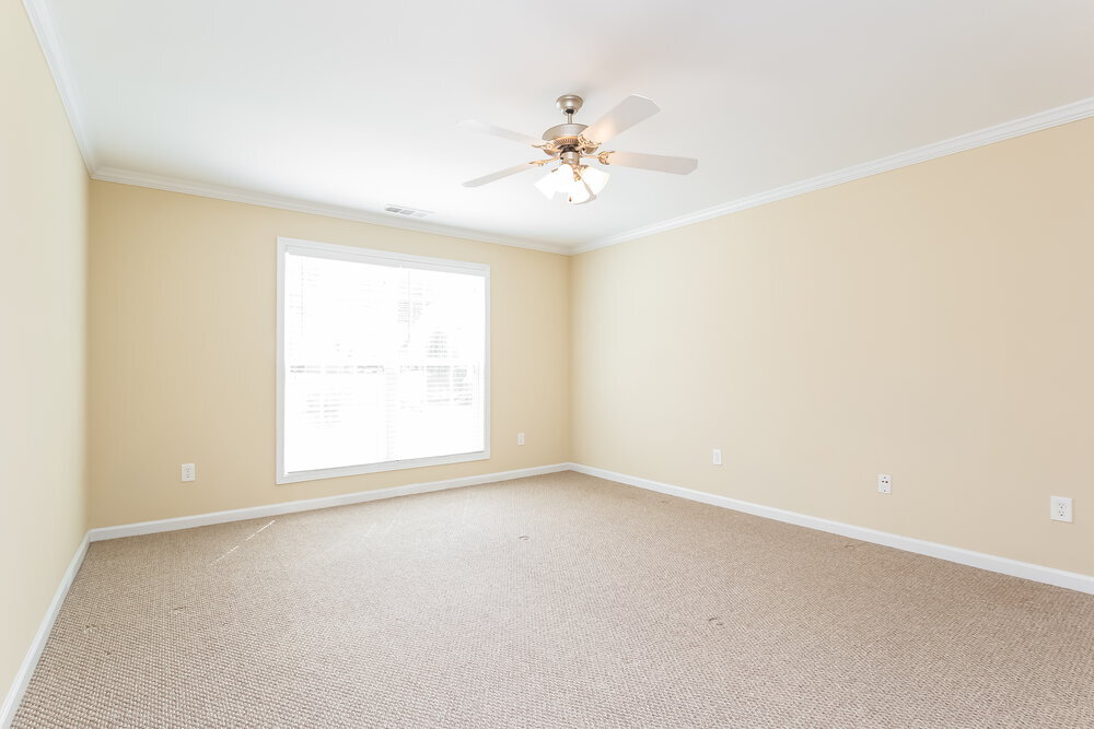 Building Photo - 4050 Grandover Dr NE